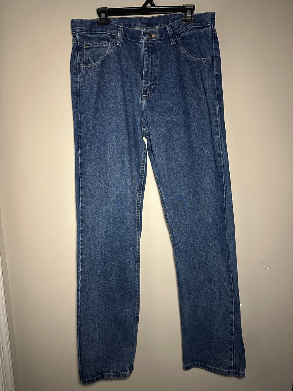 Wrangler dark wash 34x34 Classic Men's Blue Denim Jeans